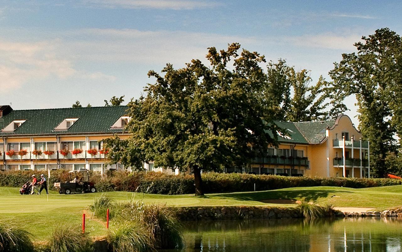 Golfhotel Gutshof Penning Rotthalmuenster Exterior foto