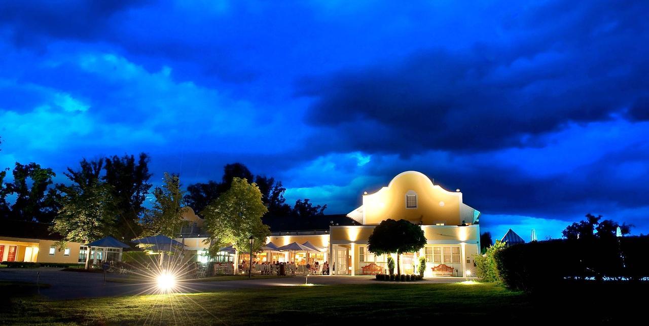 Golfhotel Gutshof Penning Rotthalmuenster Exterior foto